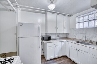 4355 Batavia Pl in Denver, CO - Building Photo - Building Photo