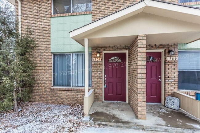 property at 1707-1721 E 16th St