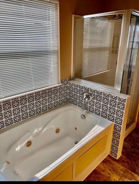 7133 Winterbek Ave in New Albany, OH - Foto de edificio - Building Photo