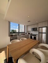 237 NW 31st St, Unit E1 in Miami, FL - Building Photo