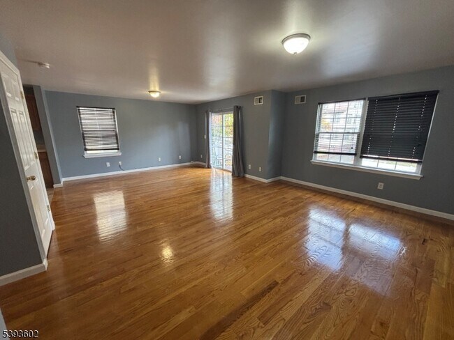 174 Keer Ave in Newark, NJ - Building Photo - Building Photo