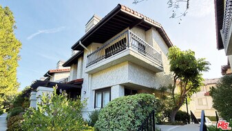 1488 Palisades Dr in Los Angeles, CA - Building Photo