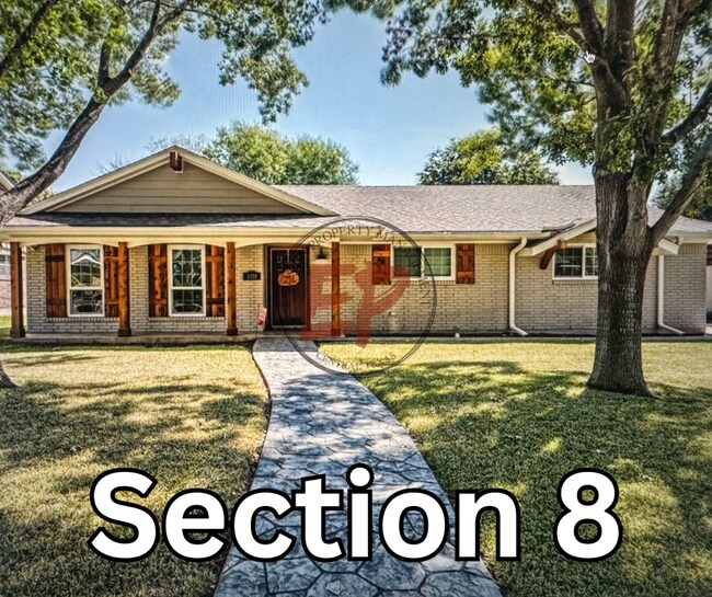 property at 5418 Lake Highlands Dr