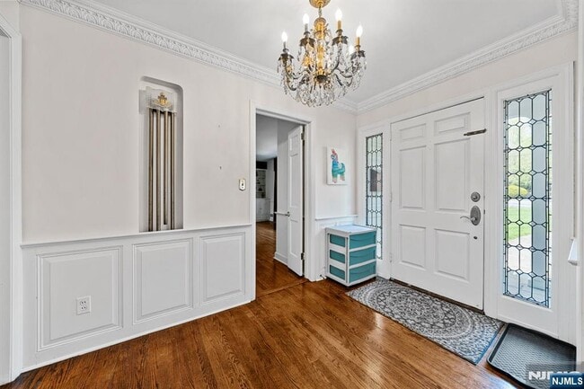 328 W Ridgewood Ave in Ridgewood, NJ - Building Photo - Building Photo