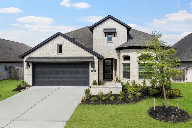 property at 11307 Cosmopolitan Dr