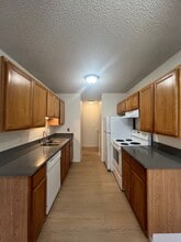 Ridgeview Terrace in Portland, OR - Foto de edificio - Interior Photo