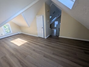 81 Osborn Ave, Unit 3 in New Haven, CT - Foto de edificio - Building Photo