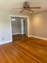 704 Country Club Rd in Sherwood, AR - Foto de edificio - Building Photo