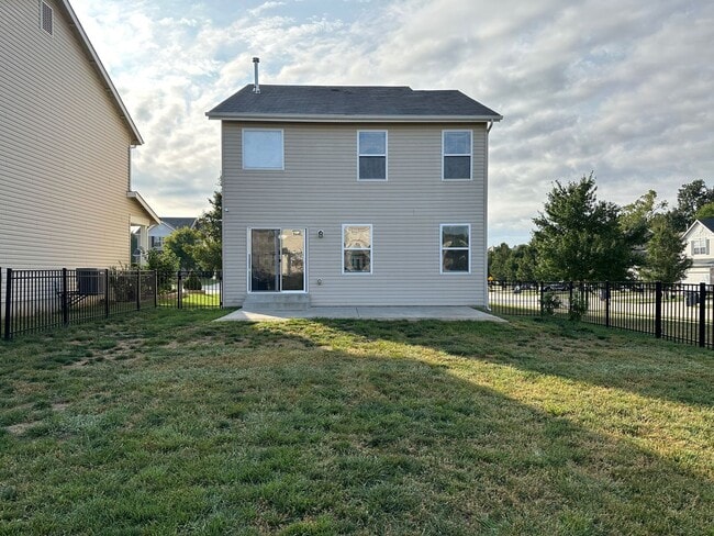 91 Castlewynd Ct in Lake St. Louis, MO - Building Photo - Building Photo