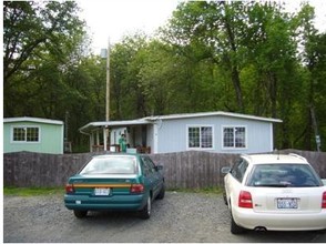 Mobile Home Park - Tenino in Tenino, WA - Building Photo - Building Photo