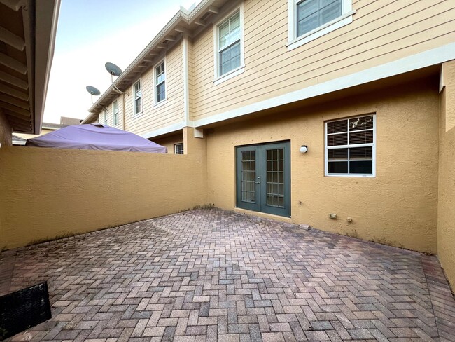 211 E Bay Cedar Cir in Jupiter, FL - Building Photo - Building Photo