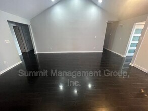 6381 Klondike River Rd in Stonecrest, GA - Building Photo - Building Photo