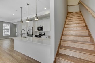 1800 S Throop St-Unit -# 2C in Chicago, IL - Building Photo - Building Photo