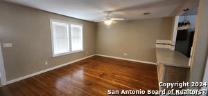 1809 Tiger Ln in Floresville, TX - Building Photo - Building Photo