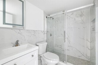 2808 W Azeele St in Tampa, FL - Building Photo - Building Photo