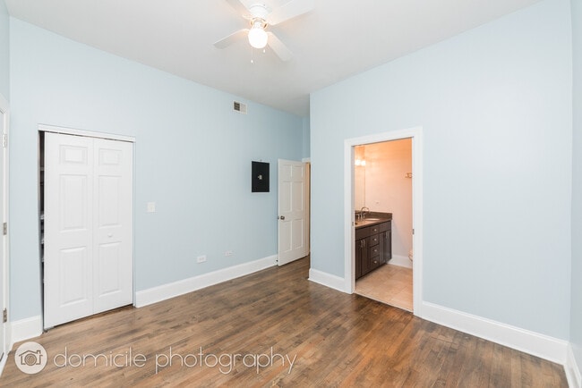 2005 W Race Ave, Unit #2 in Chicago, IL - Foto de edificio - Building Photo