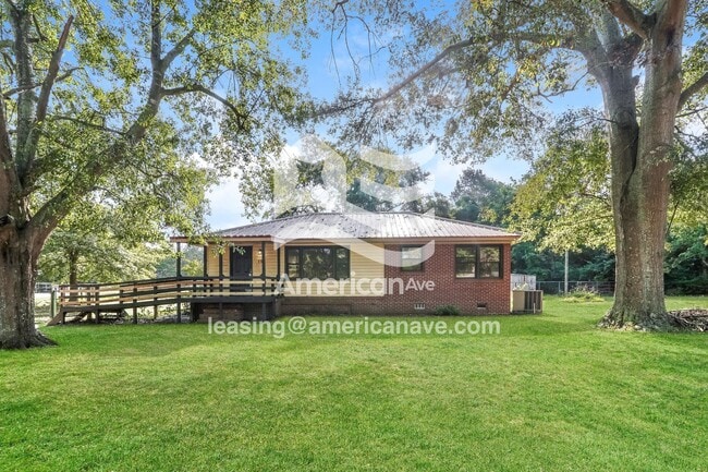 property at 15 Ridgecrest Rd