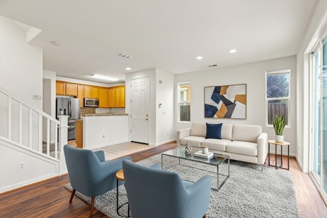 property at 615 Heritage Cir