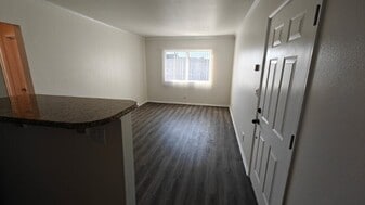 2518 Mathews Ave in Redondo Beach, CA - Building Photo