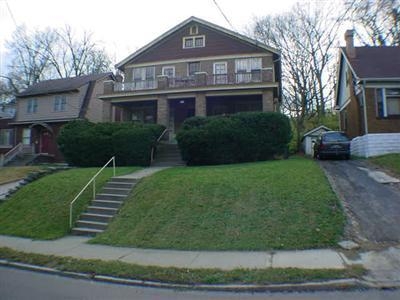 393 Elberon Ave in Cincinnati, OH - Building Photo