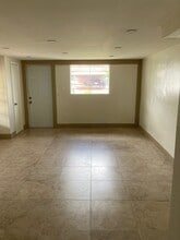 5710 SW 38th St in West Park, FL - Foto de edificio - Building Photo