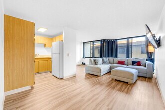 1820 Waiola St in Honolulu, HI - Building Photo - Building Photo