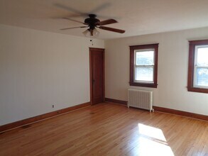 8000 Harford Rd in Parkville, MD - Building Photo - Building Photo