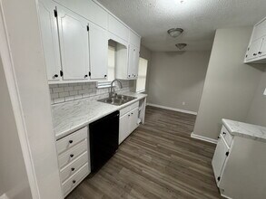 2555 Janice Cir NE in Birmingham, AL - Building Photo - Building Photo