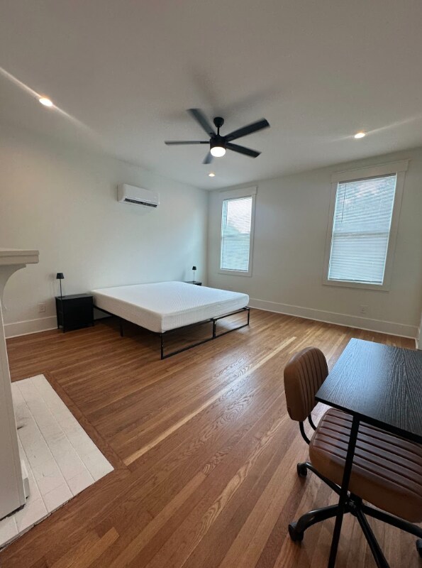 1133 E Henry St in Savannah, GA - Building Photo - Building Photo