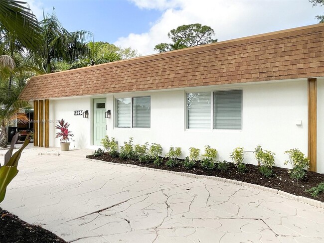 property at 1523 SW 19th Ave