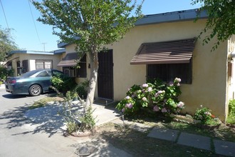 524 N Lincoln Ave in Monterey Park, CA - Building Photo - Building Photo