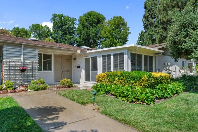 property at 479 Calle Cadiz