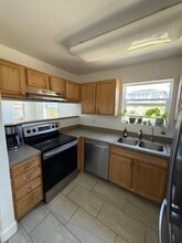 15 Abbey Ln in Lahaina, HI - Building Photo - Building Photo