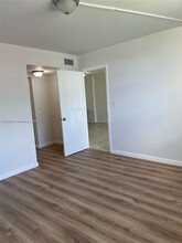 5055 NW 7th St, Unit 103 in Miami, FL - Building Photo - Building Photo