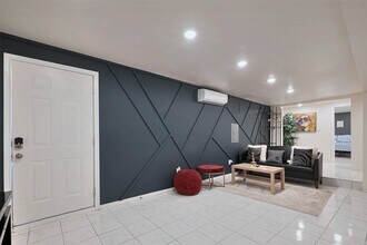 5114 Grantwood St in Houston, TX - Building Photo - Building Photo