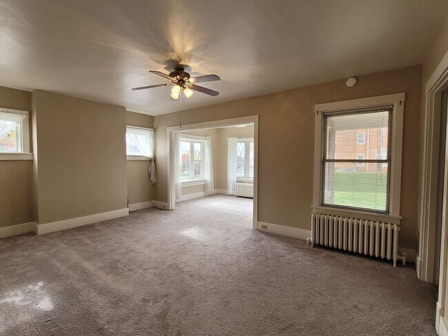 2929 Brownsville Rd in Pittsburgh, PA - Building Photo - Building Photo