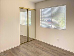 2733 Fern Forest Ct in North Las Vegas, NV - Building Photo - Building Photo