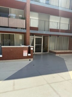 446 Hoodridge Dr in Pittsburgh, PA - Building Photo