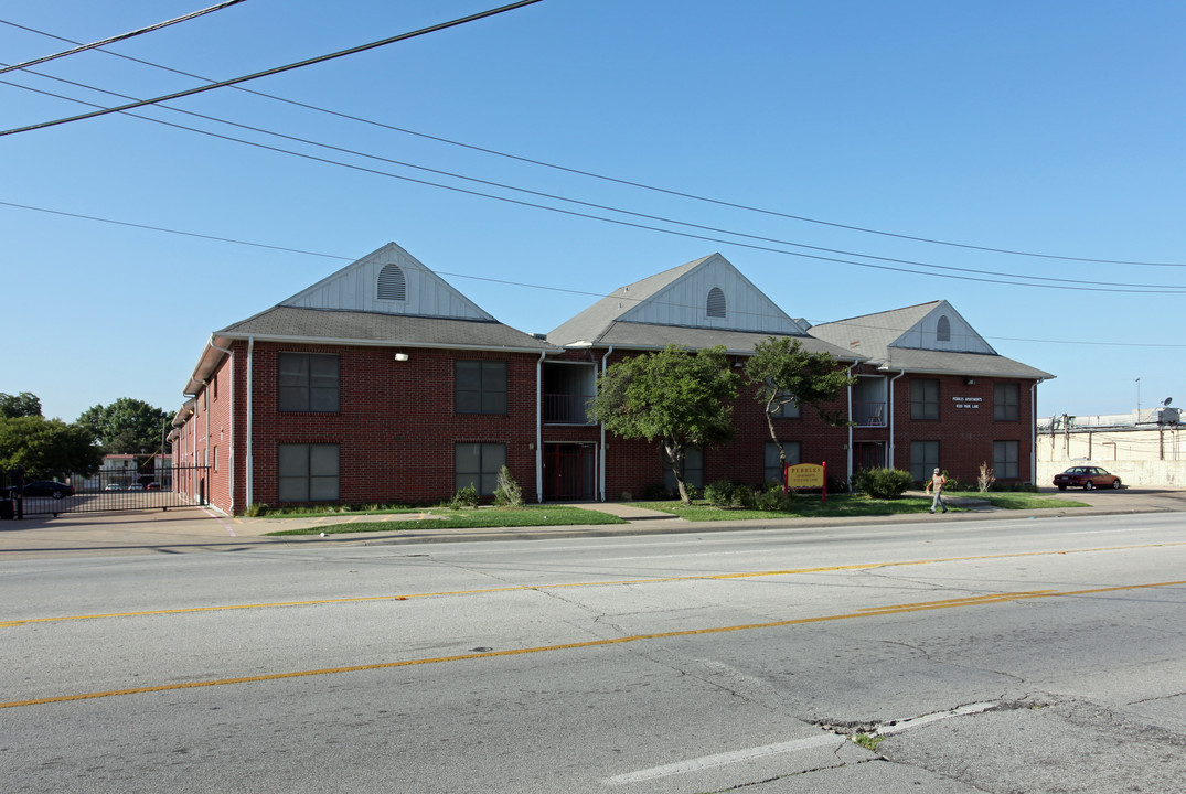 Pebbles Park Apartments in Dallas, TX - Building Photo