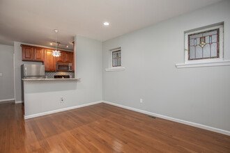 6044 Washington Blvd, Unit 1W in St. Louis, MO - Building Photo - Building Photo