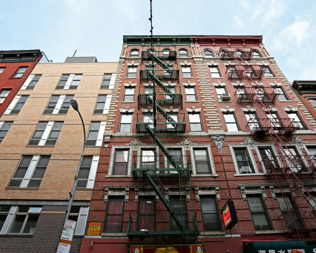 174 Mulberry St in New York, NY - Foto de edificio - Building Photo