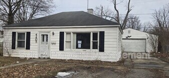 4405 S Colonial Ave in Fort Wayne, IN - Building Photo