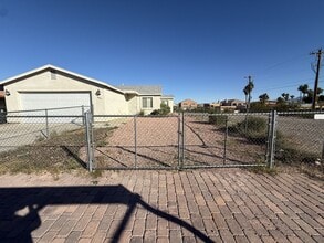 991 Terrace Dr in Bullhead City, AZ - Building Photo - Building Photo