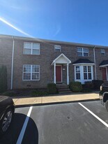 305 Waterford Ct in Johnson City, TN - Building Photo
