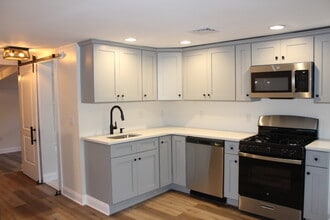 43 1st Ave, Unit 4 in Raritan, NJ - Building Photo - Building Photo