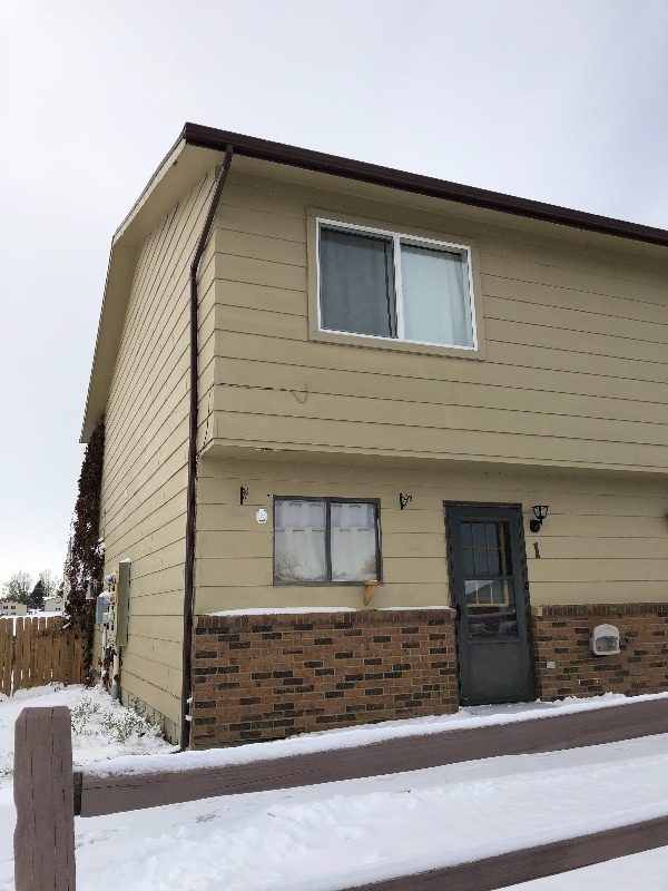 property at 622 Oakmont Rd