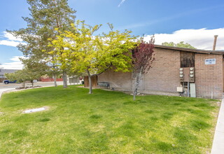 360 Jill Ct in Fernley, NV - Building Photo - Building Photo