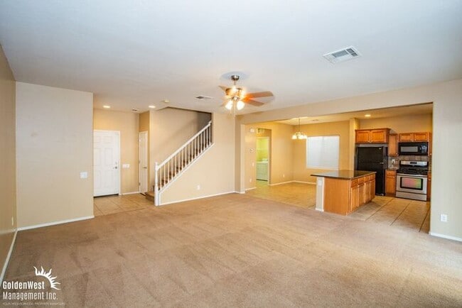 10730 La Florentina Ave in Las Vegas, NV - Building Photo - Building Photo