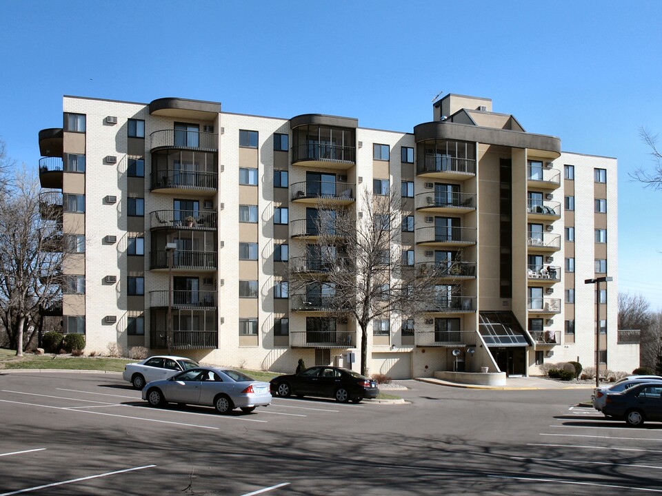 Glen Terrace in St. Paul, MN - Building Photo