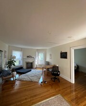 1073 Beacon St, Unit 8 in Brookline, MA - Building Photo - Building Photo